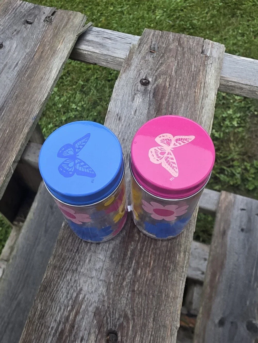 Dolly Parton Daisy Spice Jar Shaker Spring Collection Flower DG Blue and Pink